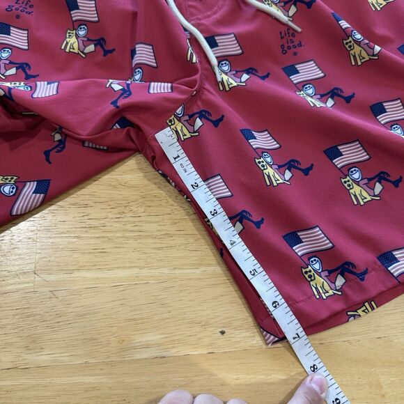 Life Is Good Swim Shorts Mens Med Red Lined 7" Trunks UPF 50 USA Patriotic Dog - Picture 9 of 12